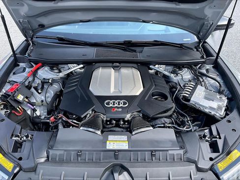 Used 2025 Audi RS 6 performance AWD/4WD image 32