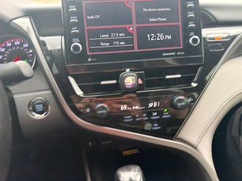 Used 2023 Toyota Camry XSE FWD image 11