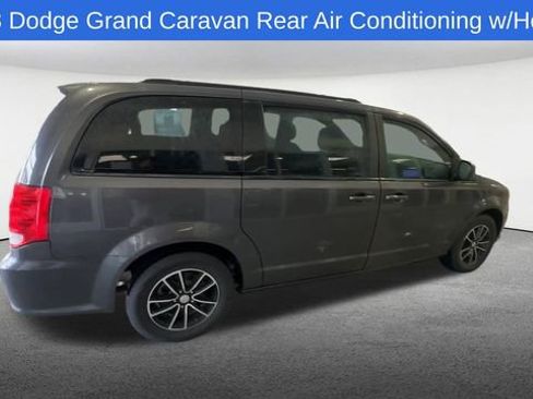 Used 2018 Dodge Grand Caravan SE image 9