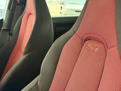 Used 2023 Honda Civic Si image 8