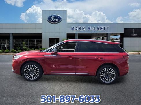 Used 2021 Lincoln Corsair Reserve w/ Equipment Group 201A AWD/4WD image 2