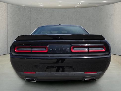 Certified 2022 Dodge Challenger GT RWD image 6