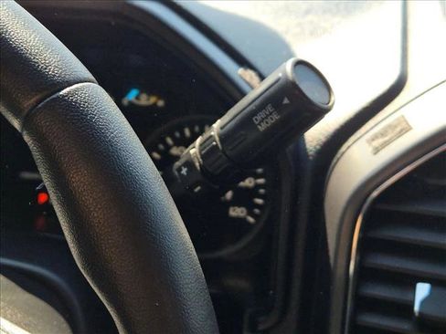 Used 2019 Ford F150 XLT w/ Equipment Group 302A Luxury image 12