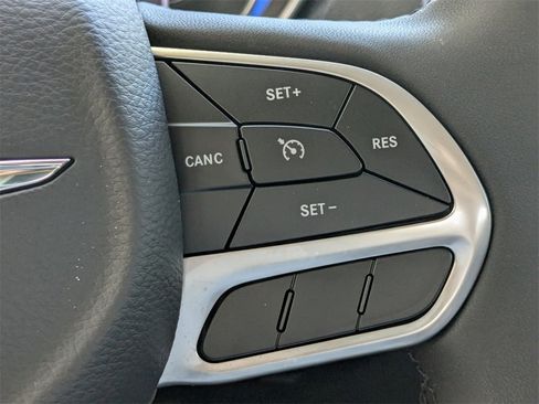 Used 2023 Chrysler 300 Touring w/ Sport Appearance Package image 24