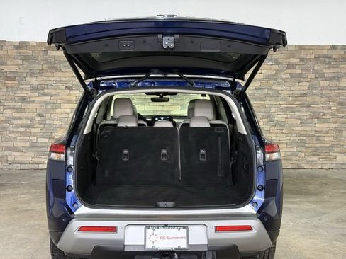 Certified 2023 Nissan Pathfinder SL w/ SL Premium Package image 5