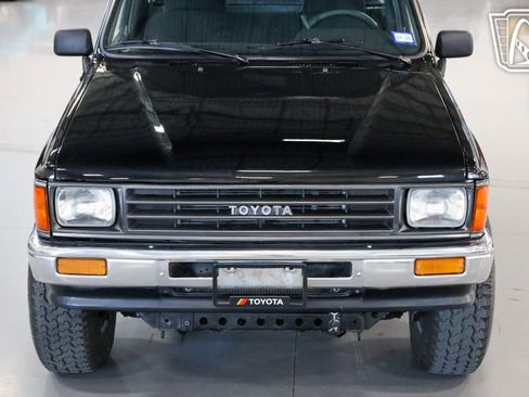 Used 1987 Toyota Pickup 2WD Regular Cab image 7
