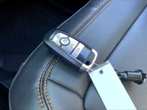 Certified 2023 Ford Bronco Badlands image 25