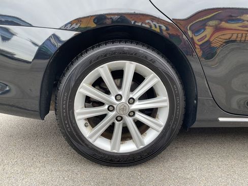 Used 2012 Toyota Camry XLE FWD image 12