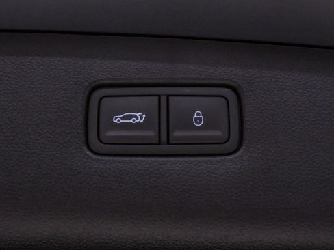 Certified 2026 Genesis GV70 2.5T AWD/4WD image 25