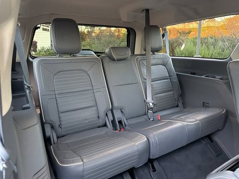 Used 2020 Lincoln Navigator L Black Label image 17