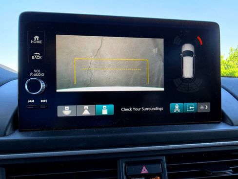 Used 2025 Honda Pilot Touring image 50