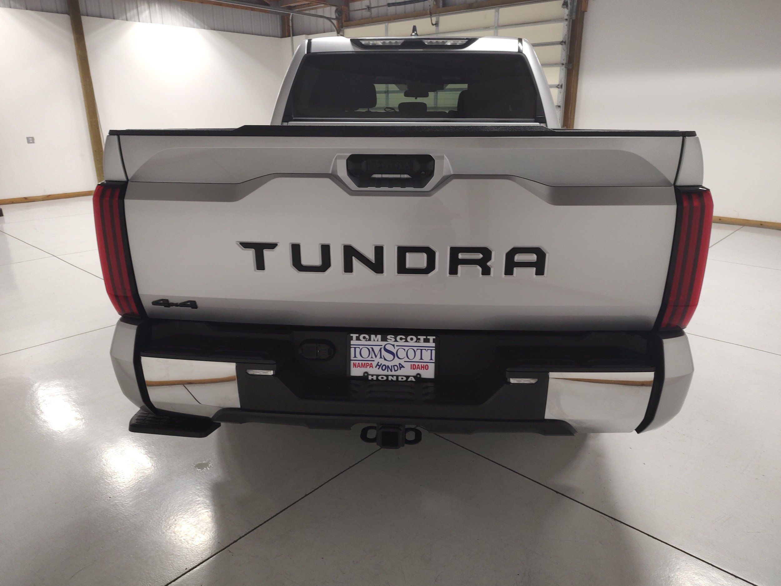 Used 2025 Toyota Tundra SR5 w/ TRD Off-Road Package AWD/4WD image 12