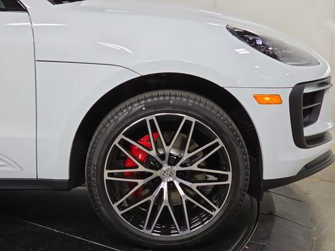 New 2026 Porsche Macan S image 11