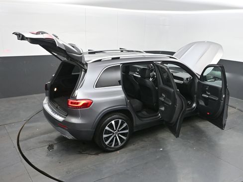 Used 2023 Mercedes-Benz GLB 250 4MATIC image 44