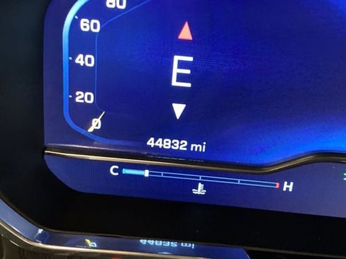 Used 2022 Chevrolet Silverado 1500 High Country w/ High Country Premium Package image 18