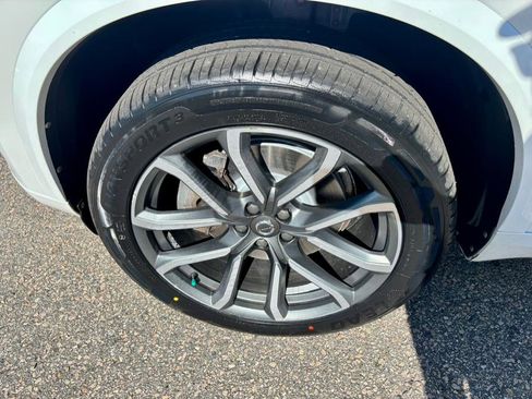 Used 2017 Volvo XC90 T6 Momentum w/ Vision Package image 37