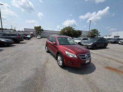 Used 2011 Volkswagen Tiguan SE