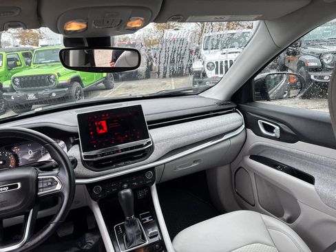 Used 2022 Jeep Compass Latitude w/ Convenience Group image 36