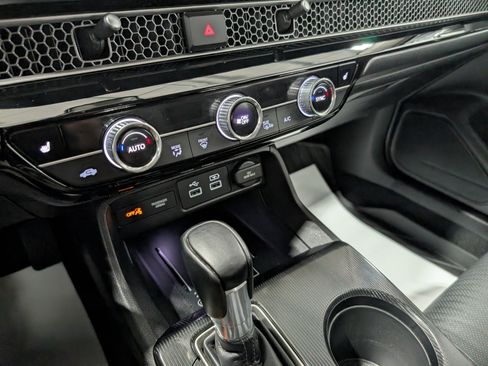 Used 2022 Honda Civic Touring image 26