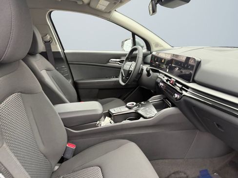 New 2026 Kia Sportage S image 15