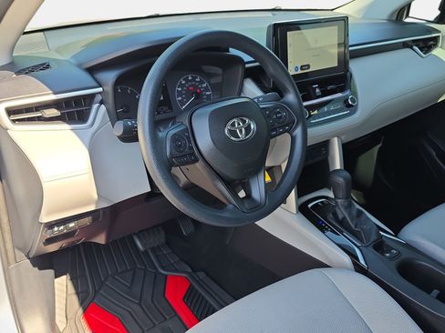 Used 2024 Toyota Corolla Cross L FWD image 15