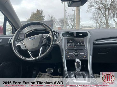 Used 2016 Ford Fusion Titanium image 11