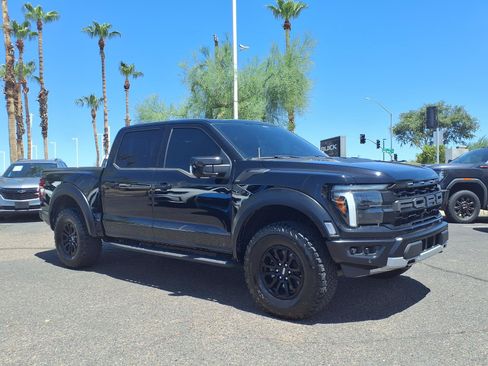 Used 2025 Ford F150 Raptor AWD/4WD image 3