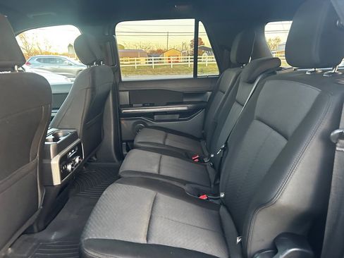 Used 2019 Ford Expedition Max XLT image 13