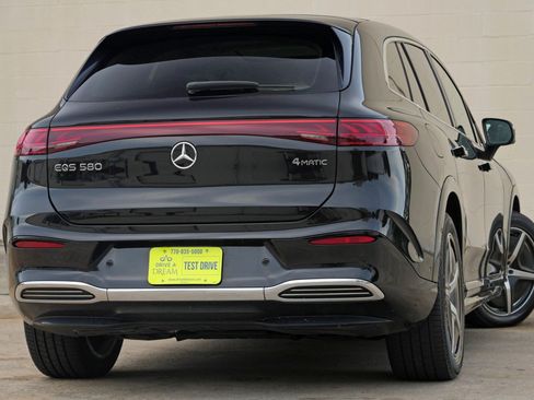Used 2023 Mercedes-Benz EQS 580 4MATIC SUV image 5
