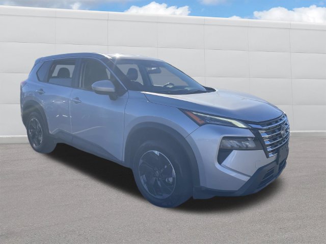 Used 2025 Nissan Rogue SV AWD/4WD image 12