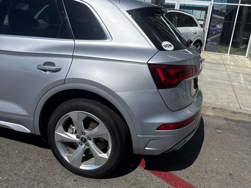 Used 2021 Audi Q5 2.0T Premium Plus w/ Premium Plus Package AWD/4WD image 6
