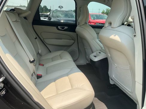 Used 2024 Volvo XC60 B5 Plus w/ Climate Package AWD/4WD image 13