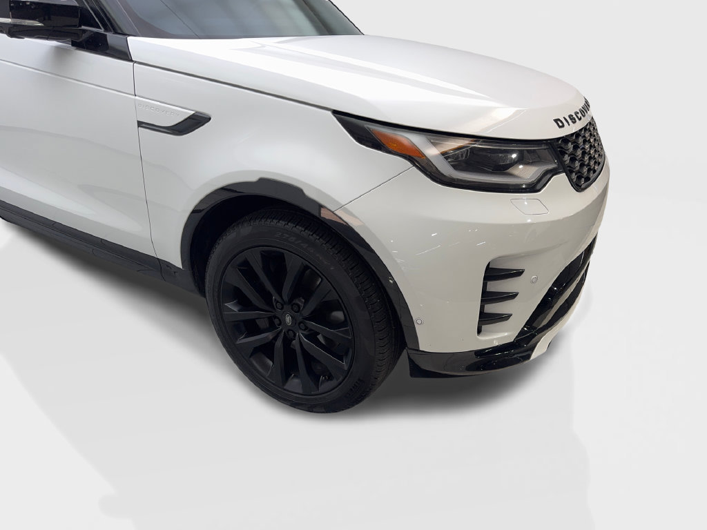 Used 2024 Land Rover Discovery Dynamic SE AWD/4WD image 21