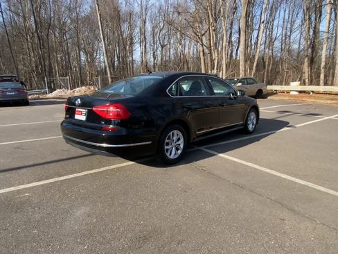 Used 2016 Volkswagen Passat 1.8T S image 15
