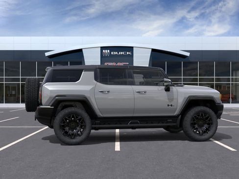 New 2025 GMC Hummer EV 2X w/ LPO, Dark Essentials Package AWD/4WD image 5