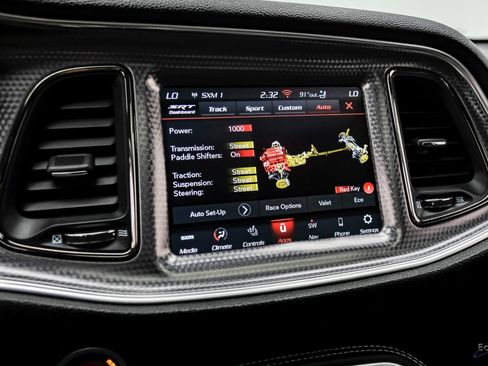 Used 2018 Dodge Challenger SRT Hellcat RWD image 90