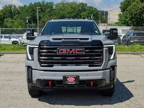 Used 2024 GMC Sierra 2500 AT4 w/ AT4 Premium Plus Package AWD/4WD image 11