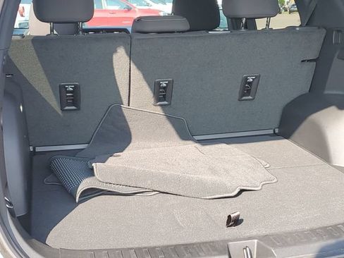 New 2026 GMC Terrain Elevation w/ Black Edition FWD image 30