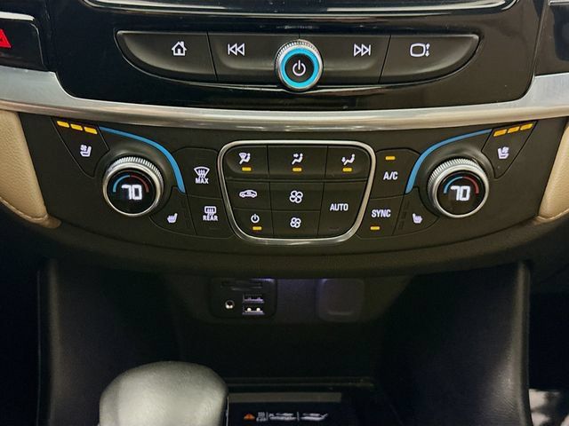 Used 2023 Chevrolet Traverse Premier AWD/4WD image 16