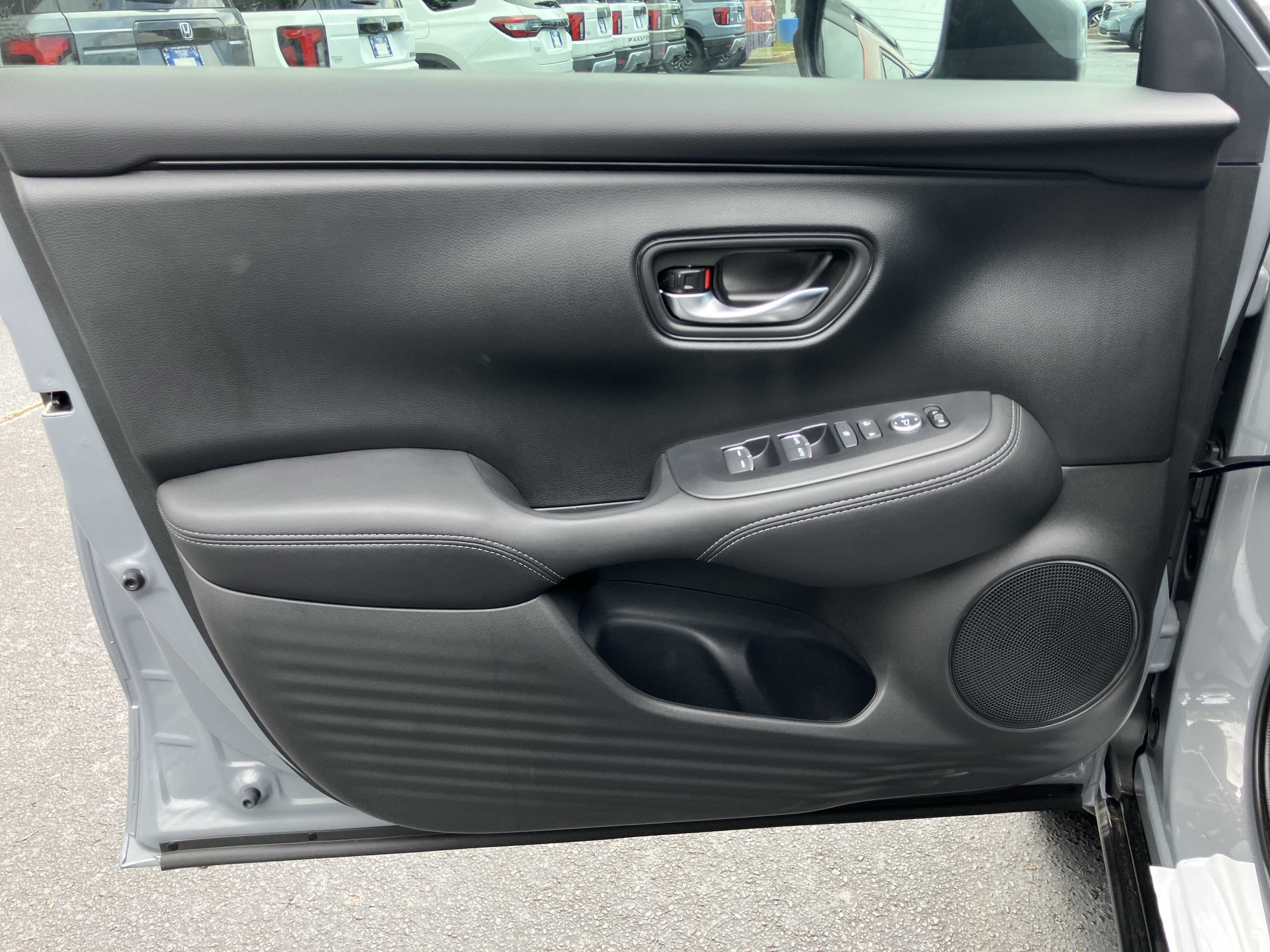 New 2027 Honda HR-V EX-L image 13