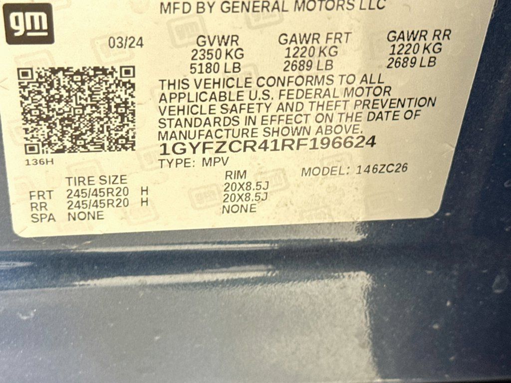 Used 2024 Cadillac XT4 Premium Luxury w/ Active Safety Package FWD image 43