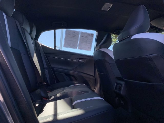 Used 2026 Toyota Camry SE FWD image 34
