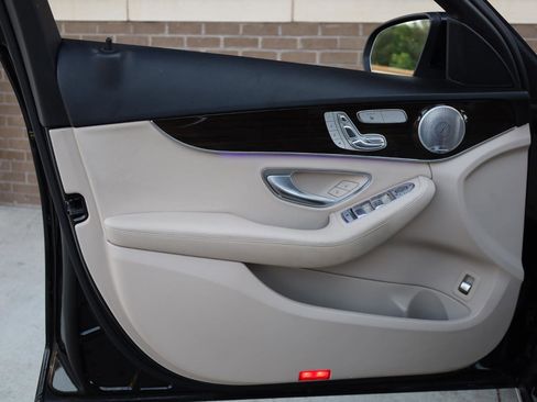 Used 2021 Mercedes-Benz C 300 Sedan image 13