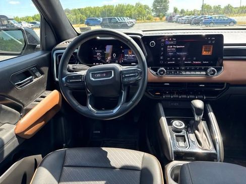 Used 2024 GMC Canyon AT4 w/ AT4 Premium Package AWD/4WD image 28