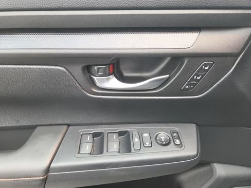 Certified 2025 Honda CR-V Sport-L image 17