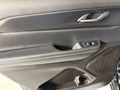Used 2023 Jeep Grand Cherokee L Laredo AWD/4WD image 34