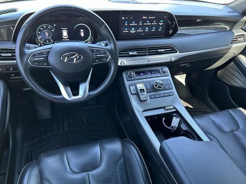 Used 2022 Hyundai Palisade Calligraphy image 6