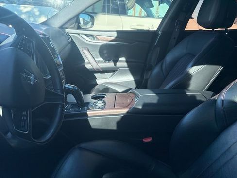 Used 2021 Maserati Ghibli S image 6