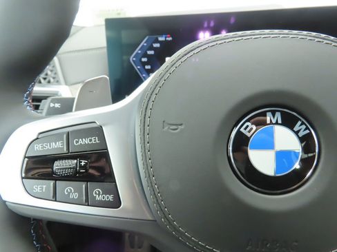 New 2026 BMW X7 M60i image 11