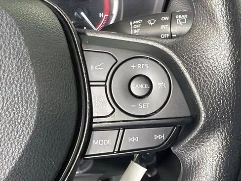 Used 2025 Toyota RAV4 LE FWD image 25